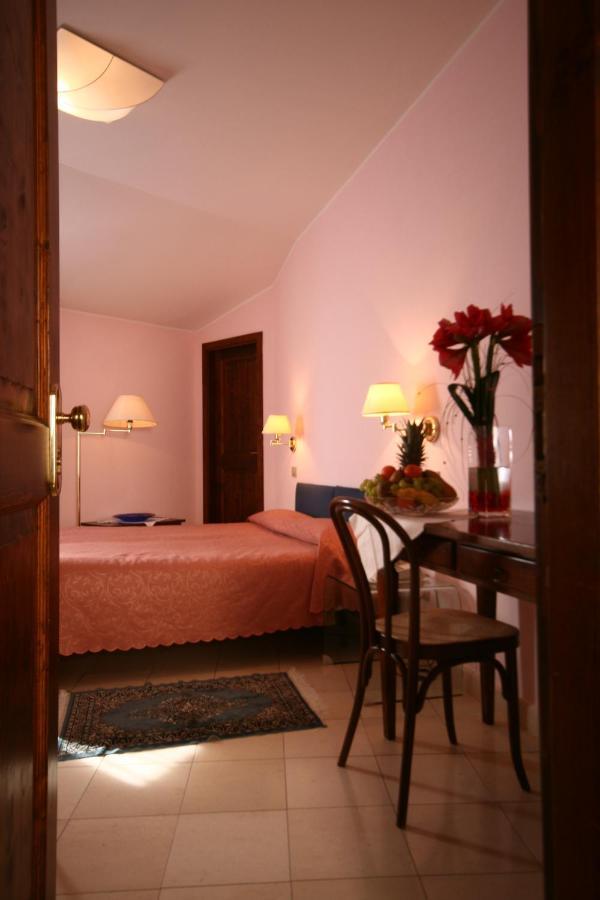 Casa Oliva Albergo Diffuso Bargni Exterior photo