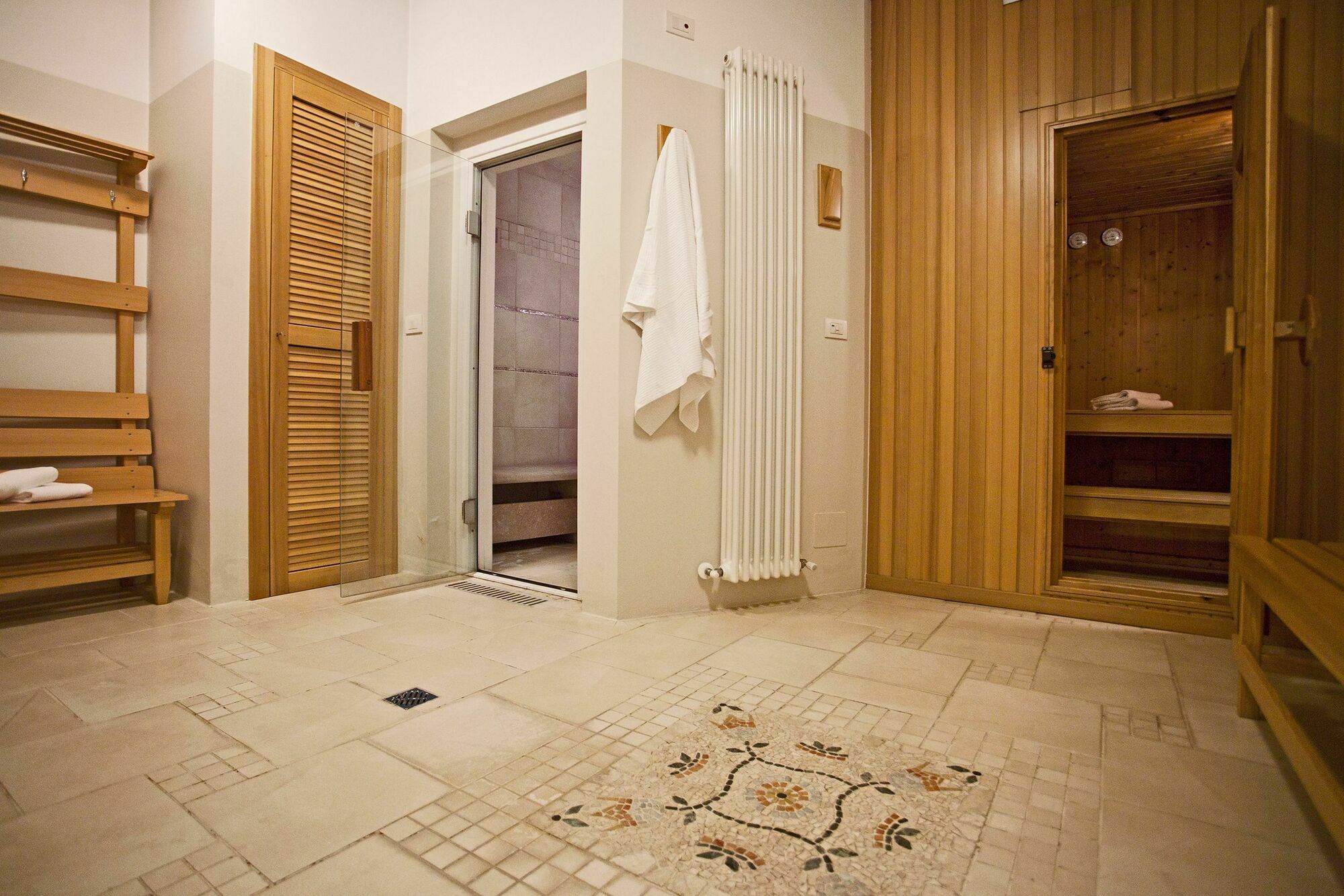 Casa Oliva Albergo Diffuso Bargni Exterior photo